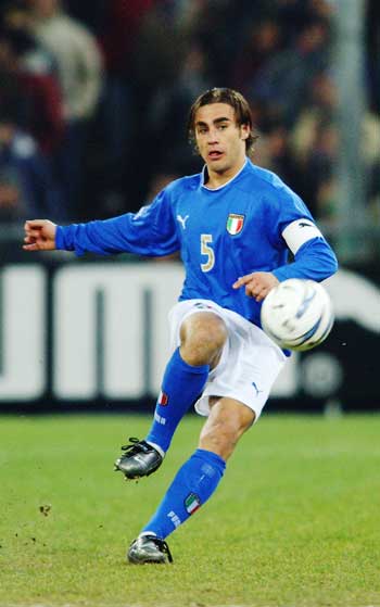 以敌对看待 以敌对看待